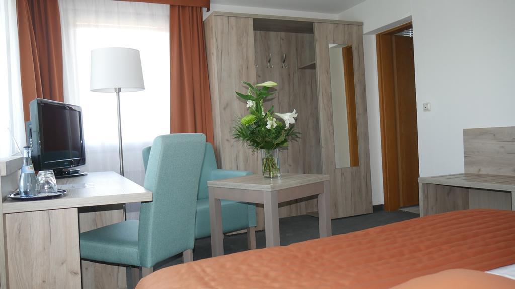 Komfort Hotel Ludwigsburg Exteriér fotografie