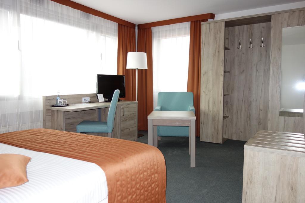 Komfort Hotel Ludwigsburg Exteriér fotografie